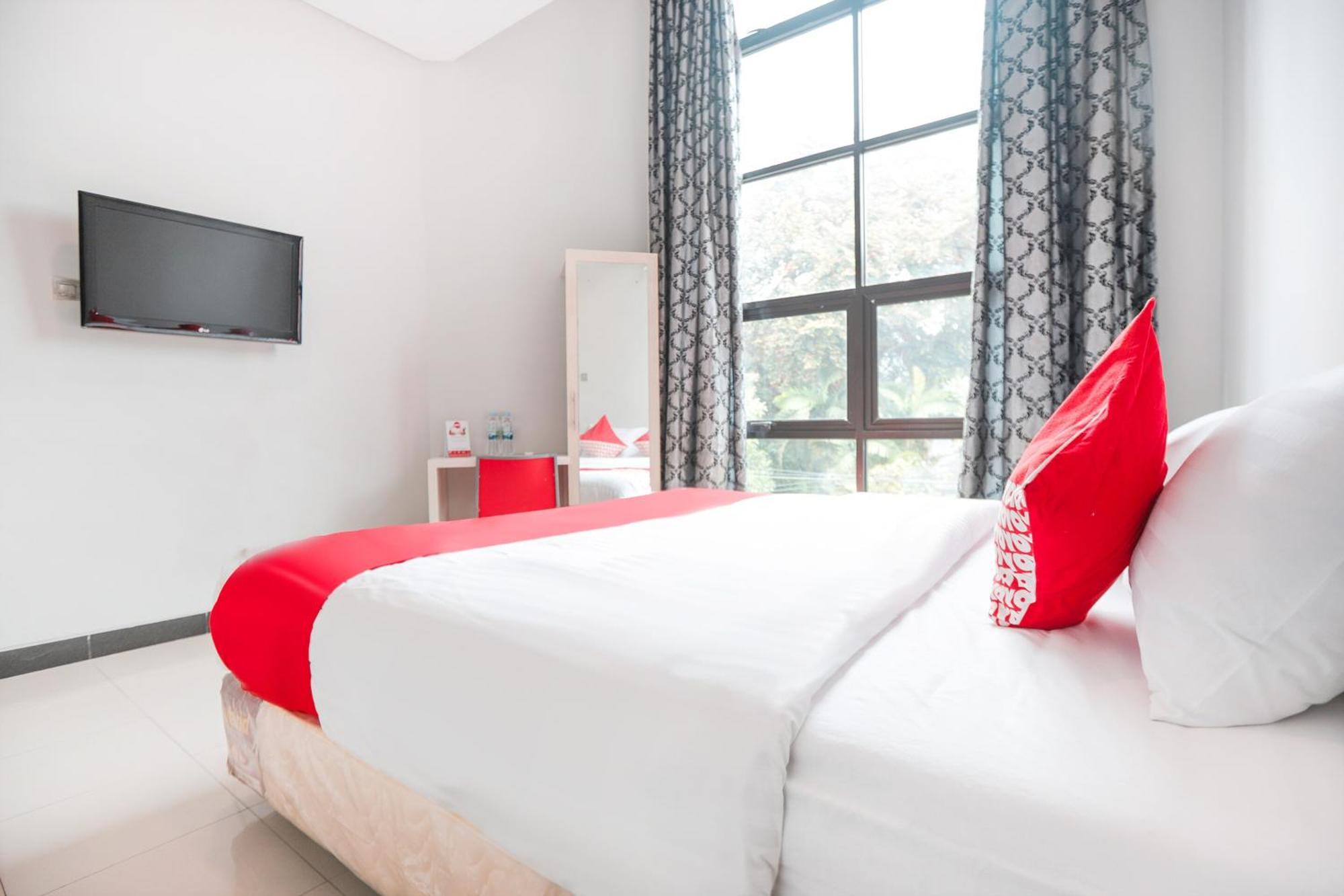 Oyo 148 Cempaka Place Homestay Jakarta Exteriör bild